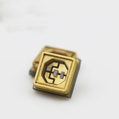 رقاقة LED UVC ذات الطاقة العالية 0.5W-1W مع طول موجة 254nm و ALN رصيف النحاس للتعقيم